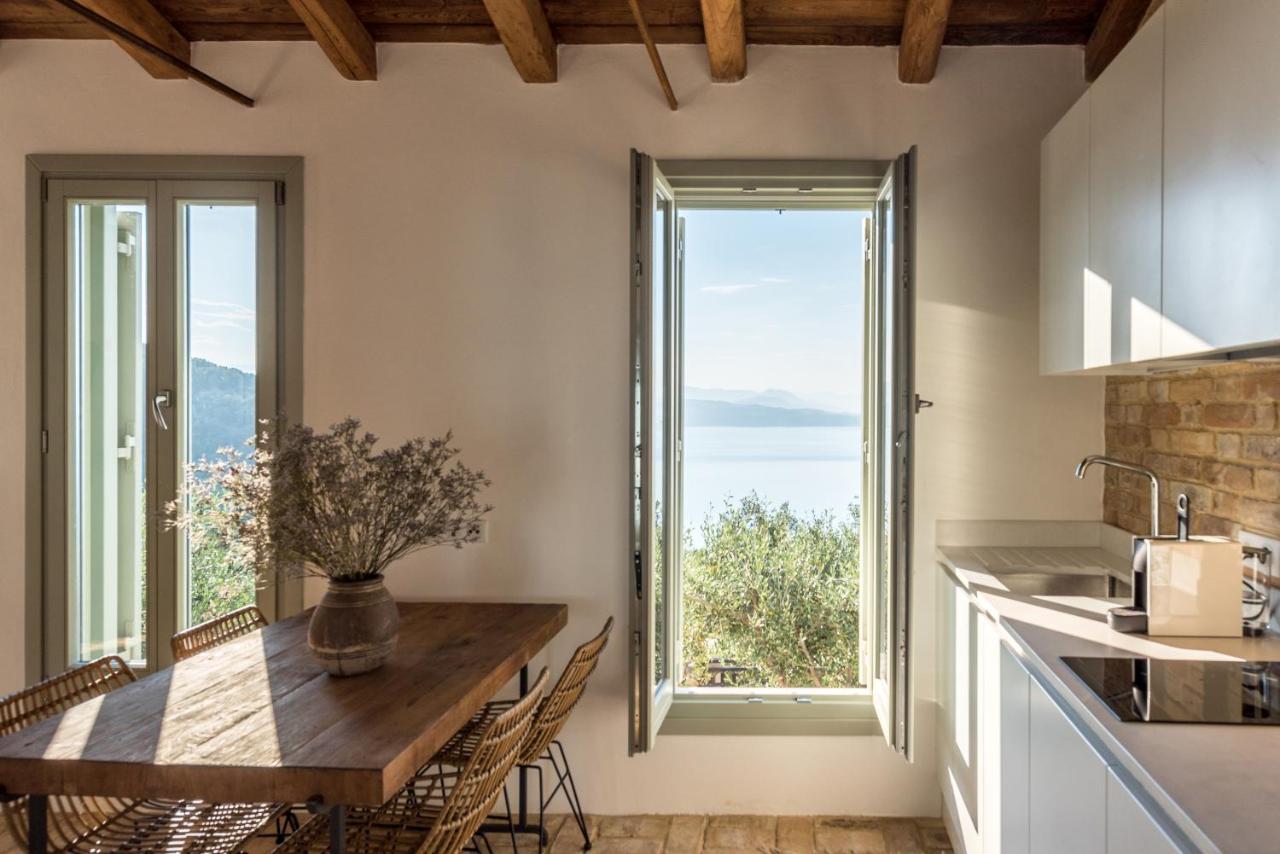 Вілла Rizes Sea View Nisaki  Екстер'єр фото
